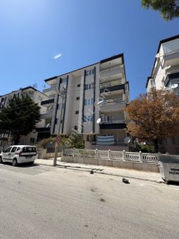 İnal Emlaktan Fevzi Çakmak Mahallesinde Cadde Üzeri Kiralık 3+1 130 M2 Daire