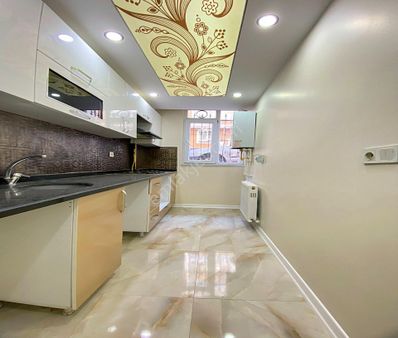 Esenyurt Gezgen İnşat'tan Mehterçeşme Mah. 2+1 Bahçe Katı