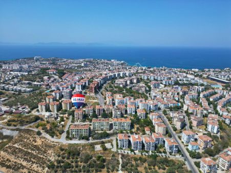 Dergah Sitesi'nde, Şehır Merkezıne Yakın 3+1 Satılık Daıre