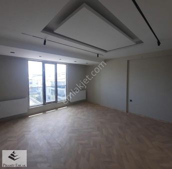 Piramit Gm Den Dadaşkentte Te 2+1 Satılık Ultra Lüx Daıre