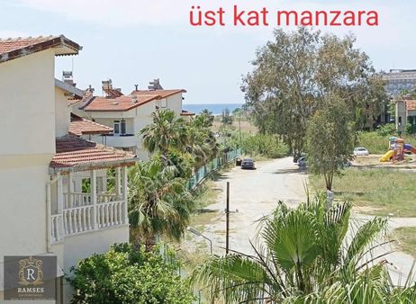 Denize 350 M! Kızılağaç'ta Satılık 6+2 Havuzlu Sitede Köşe Villa