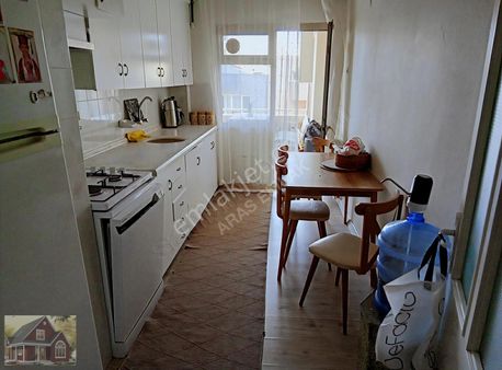 İzmir Karşıyaka Şemikler ' De Satılık 3+1 D.gazlı Daire