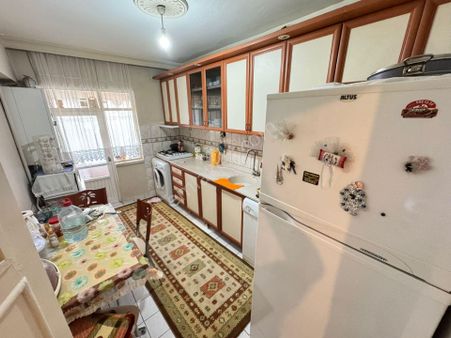 Bağcı Cadde Üzerinde 3+1 Mantolamalı Ara Kat Daire