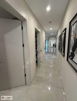 Tema İstanbul 2'de 240m2 4+1 Lüks Yapılı Peyzaj Satılık Daire