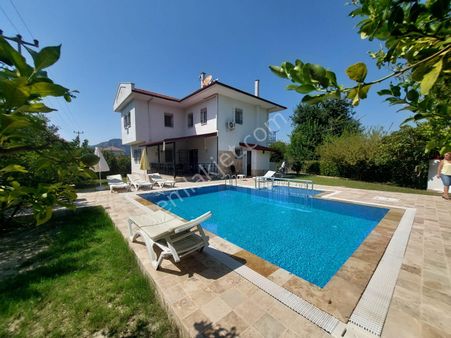 Dalyan’da Satılık Müstakil Havuzlu Villa – Isı Pompalı, 3+1 Dubleks