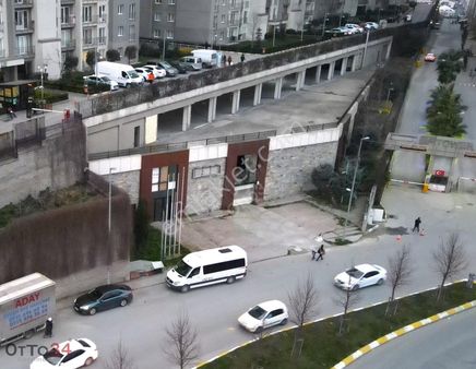 İnnovia 3 Göbekte Cadde Cepheli 3 Katlı Bahçeli Ve Teraslı Bina