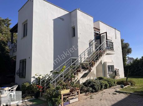 Bodrum Alt Konacık Satılık Site İçi Üst Kat Daire