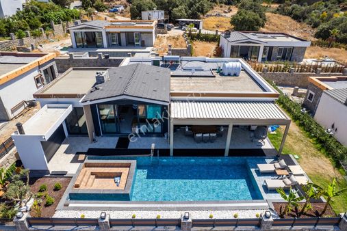 Bodrum Yalıkavak Da Satılık 4+1 Müstakil Villa