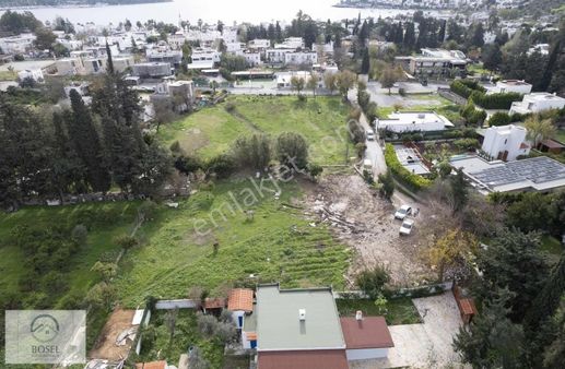 Bodrum Bitez De Satılık Elektrik Ve Su Bulunan Tarla