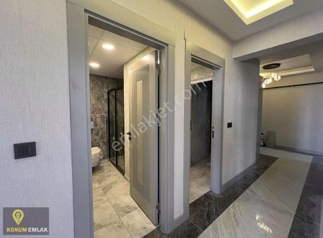 Konum Emlaktan Millet Camii Yani Sıfır Yapı 2,5+1 Satılık Daire