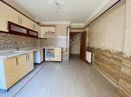 Evim Ankara Gayrimenkul'den Atapark'ta 3+1 Yapılı Kök Tapu Daire