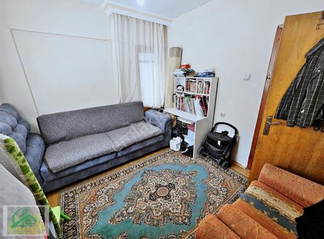 Yayla'da Cadde Üzeri 3.kat Konumunda Y.giriş 2+1 Acil Satılık !