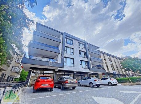 Etlik Caddesi Üzeri Kat Konumunda Y.giriş 2+1 Sıfır Fırsat Daire
