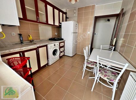 Yayla'da Cadde Yakını 1.kat'ta 2+1 Asansörlü Emsalsiz Daire !