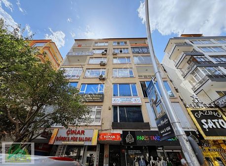 Kızılay'da G.m.k Bulvarı Üzerinde 3+1 Ara Kat Asansörlü Daire