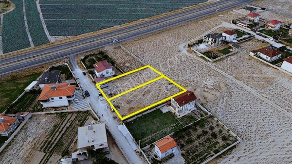 Saray Emlak'tan Satılık Niğde Sazlıca Yukarı Mah. 2 Adet Arsa