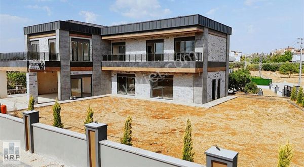 Harun Reşit Polat'tan Nataman Satılık Köşe Villa