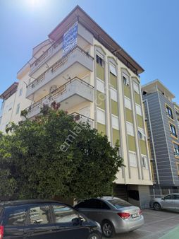 Bahçelievlerin En Fırsat Dairesidir 4+1 Geniş Ve Garajlıdır