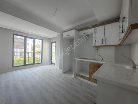 Elfi Den N.e.f. Yakını Kiralık Sıfır Asansörlü 1+1 Daire