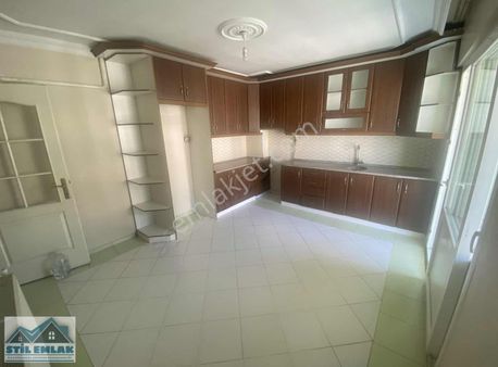 Salihli Kiralık 3+1 Daire Cumhuriyet Mah.