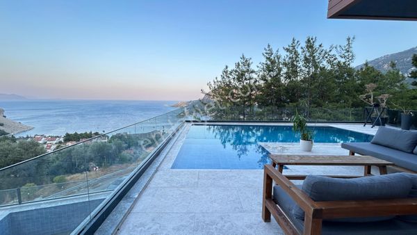 Turunç'un Gözdesi Sonsuzluk Havuzlu Ultra Lüks Villamız Satışta