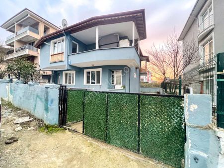 Tekirdağ Süleymanpaşa Kumbağ Mahallesinde Satılık İki Katlı Müstakil Ev.