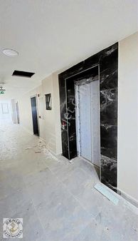 Meydan Çakırlar Projesinde Kat Ve Cephe Seçenekli 1+1 Daireler