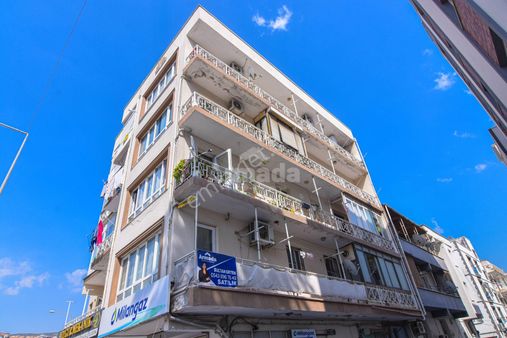 Kuşadası Şehrin Merkezi'nde Avantajlı Fiyata 2+1 Daire