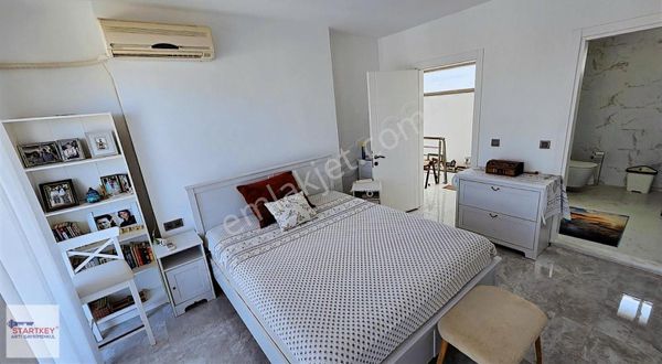 Karaburun İnecik, Yeni Binada Müstakil Bahçeli Satılık 4+1 Villa