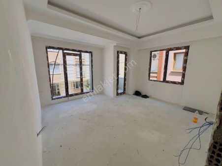 Royal'den Söğütlü Çeşme Mah Tek Daire Üzeri Eylül Teslim Fırsat Daire Ara Kat