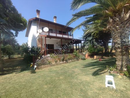 Bulut Yatırımdan 4+1 200 M² Deniz Manzaralı Ev Ve 810 M² Arsası