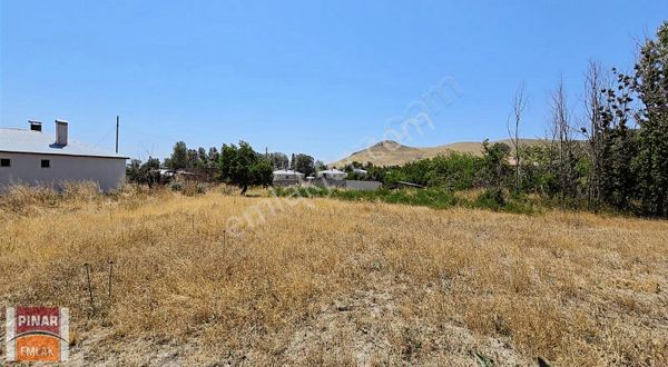 Pınar Emlak'tan Satılık Alaköyde Yerleşim Yerinde Tarla