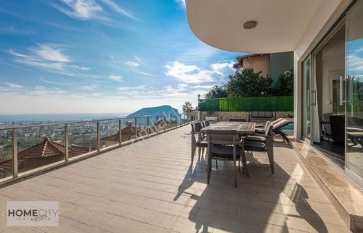 Alanya Tepe 3+1 Müstakil Villa 140m2 Eşyalı,havuz,bbq,otoparkkk.