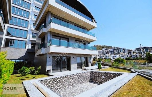 Alanya Kargıcak 5+1 450m2 4 Katlı Denize Sıfır Olan Tek Villaaa.