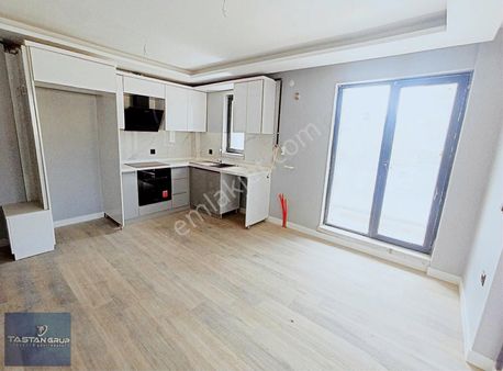 Ara Kat ,önü Açık, 4 Yola Cephe, Turgut Özal Bulvarina 50 Metre