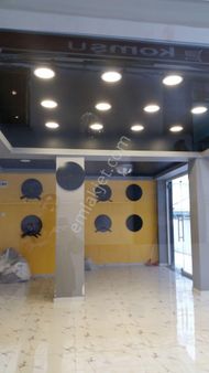 Acil İskanlı Binada Merkezi Konumda S. Nazif Sokakta Düz Giriş Takaslı Satılık 45 M2 Mağaza