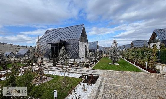 Onur Emlaktan Bizim Meram Dağ Evlerinde Satılık Hisse