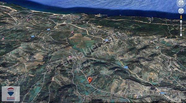 Geredeli Mah. Asfalta 12.2m Cepheli 465m2 Etrafı Çevrili Tarla