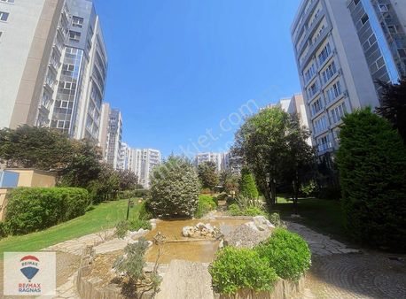 Ümraniye Ağaoğlu My Town Sitesinde Satılık 1+1 Daire