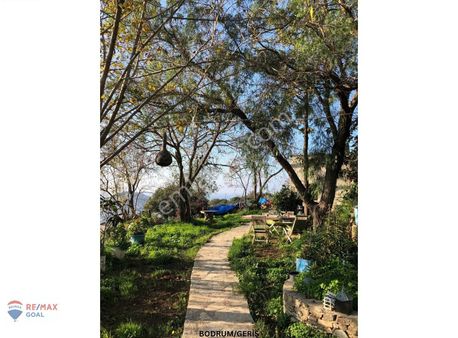 Bodrum Gerişte Restore Edilebilir Taş Evli, Müstakil Manzaralı