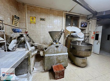 Kirazlı Cadde Üzerinde Yeni Binada Dükkanla Komple Satılık Fırın