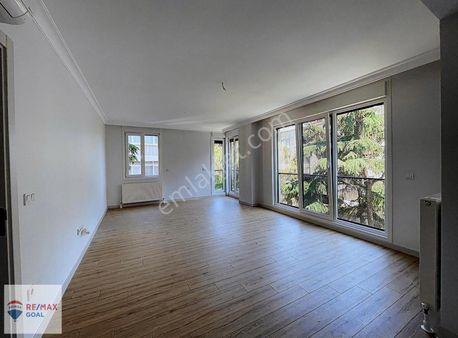 Ethemefendi Abdülhalik Renda Sokak'ta Sıfır Kiralık 3+1 Daire