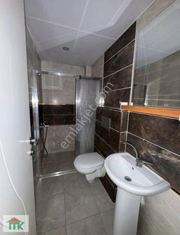 Mk'dan Bağbaşı Pazar Yeri Üstünde Arakat Kiralık 7 Yaşında Daire