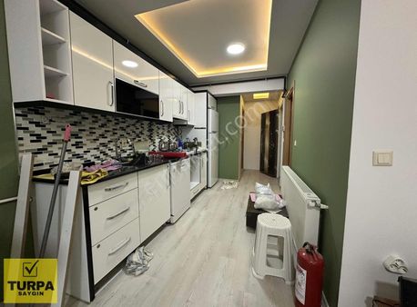 Turpadan Karabağlar Belediye Üstü 1+1 Yeni Binada Doğalgazlı