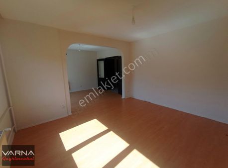 Gaziemir Sevgi Mah 2+1 Site İcinde Guzel Daire