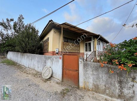 Şahlan Emlaktan Satılık Gönen Merkeze Yakın Köy Evi