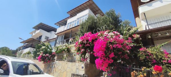 Didim Akbük'de Denize Yakın Deniz Manzaralı Bahçeli Yazlık