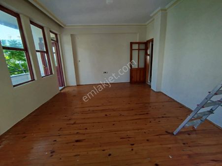 2+1 Satılık Ayrı Mutfak Daire