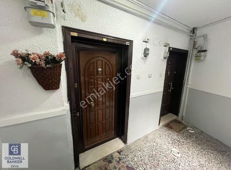 Esat Ön Cephe Cadde Üstü Asansörlü Kapalı Otoparklı 3+1 Daire