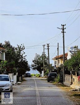 Ayvalık Ali Çetinkaya Mahallesinde Satılık 3+1 Villa